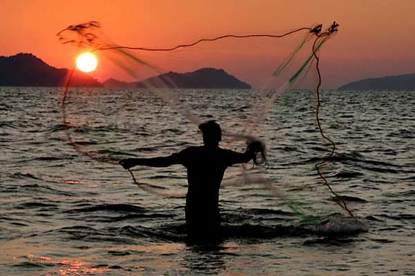 Desa Pesisir: Kebijakan Pemerintah Belum Memihak
