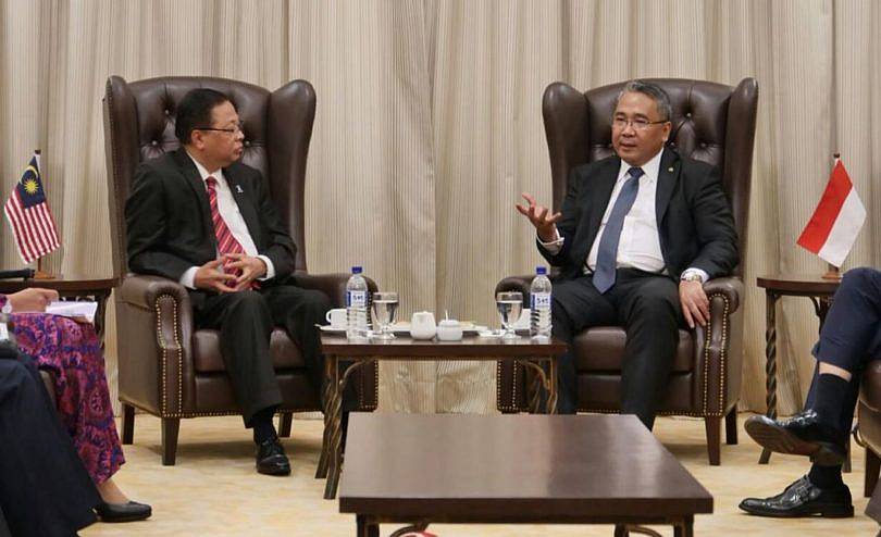 Pertukaran Kepala Desa Indonesia-Malaysia Sedang Dijajaki