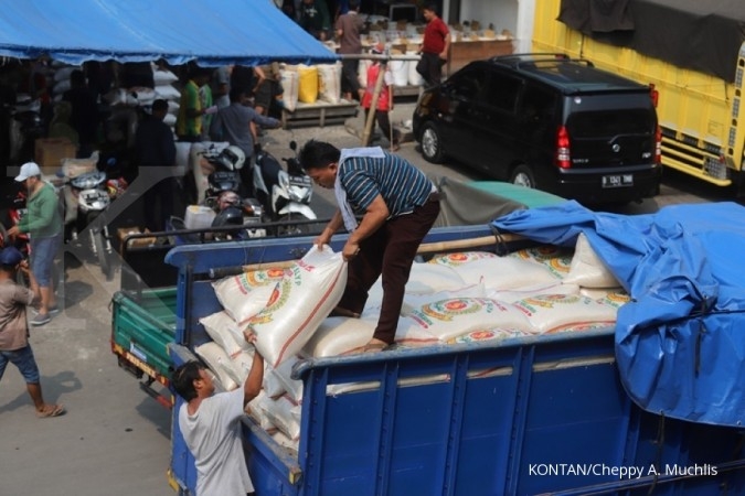 Petani pertanyakan dasar pemberian kuota impor beras Bulog