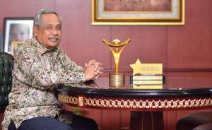 Di Buku Ketahanan Pangan, Eks Kabulog Sutarto Alimoeso Paparkan Sistem Korporasi Petani   