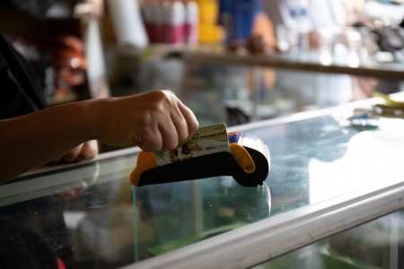 Kartu Tani Lindungi Hak Petani Untuk Dapat Pupuk