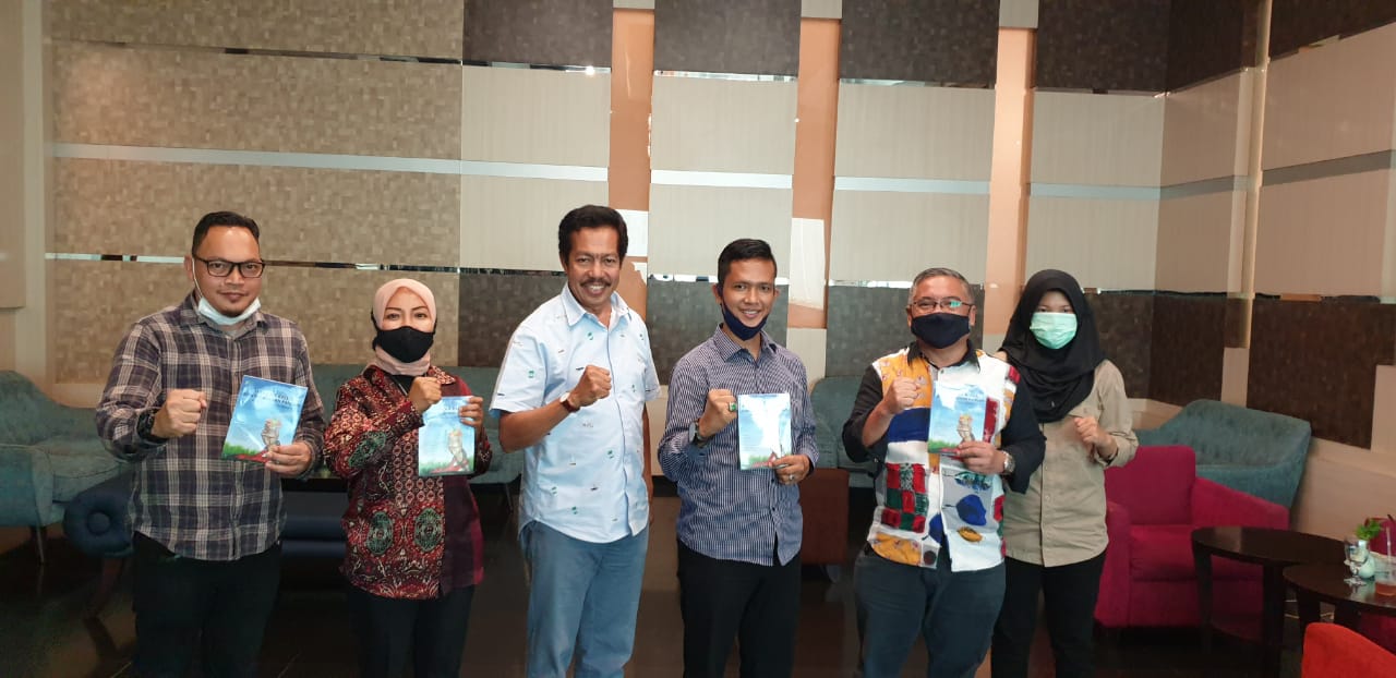 Kalangan Milenial Pun Antusias Dengan Buku Jebakan Krisis dan Ketahanan Pangan