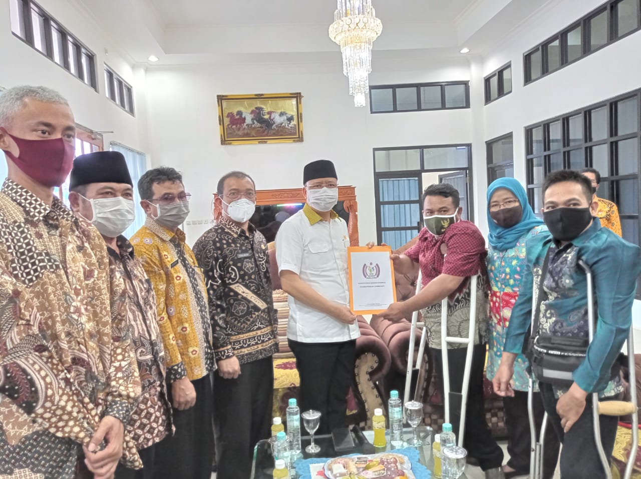 Gubernur Bengkulu Beri Bantuan Modal dan Outlet Khusus Bagi Pelaku Usaha Disabilitas