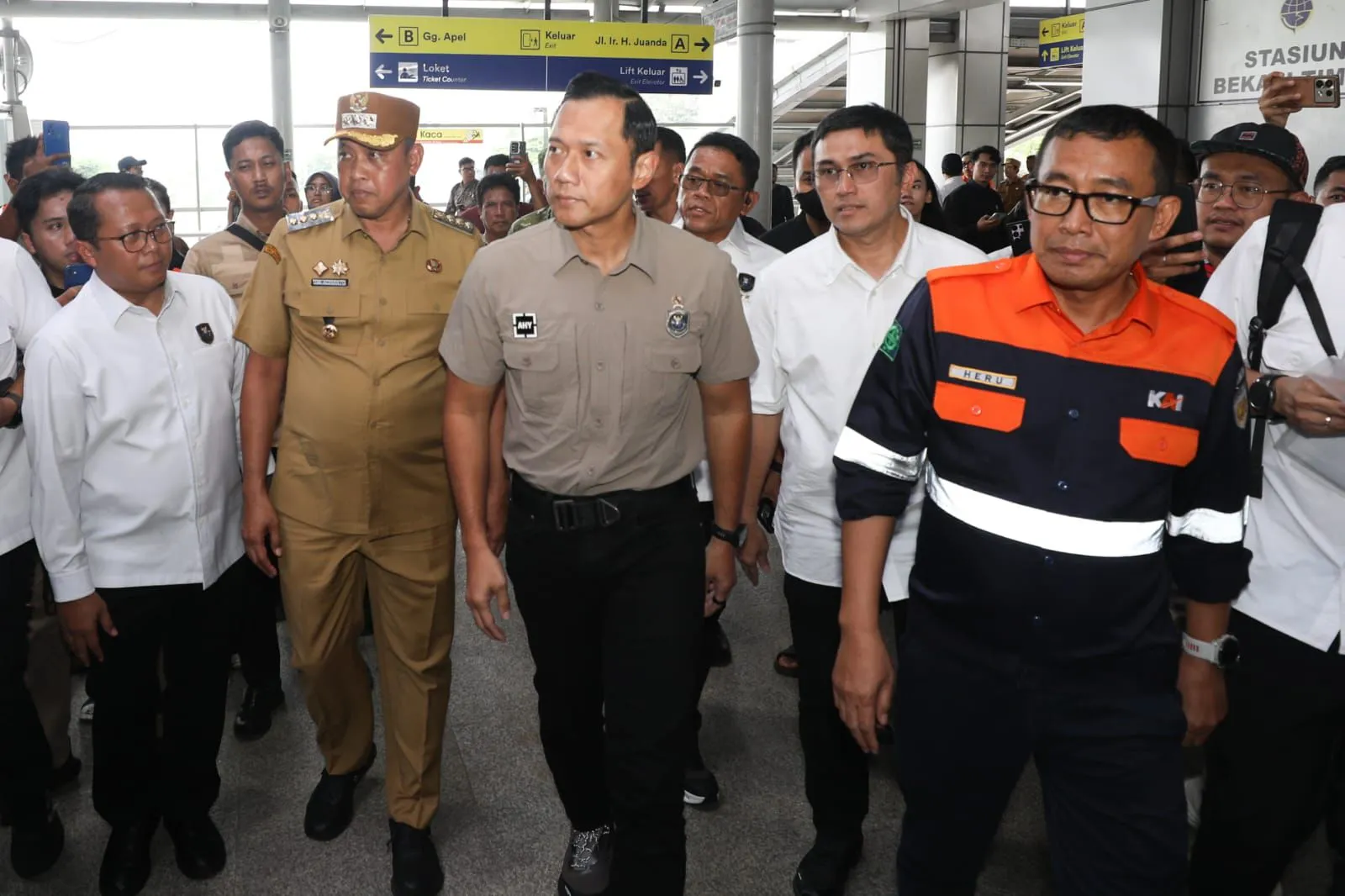 Berita Terkini: Soroti Insiden KRL Bekasi Timur, AHY Tekankan Keselamatan Tanpa Diskriminasi Gerbong