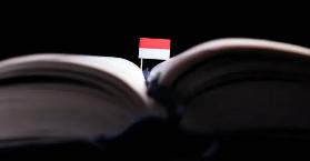 Kesusastraan, Pahlawan, Kekuasaan