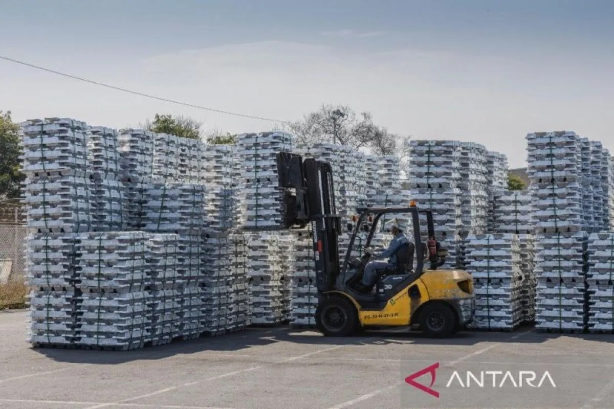 Hilirisasi Bauksit Kalbar, Perkuat Ekonomi Daerah dan Buka Lapangan Kerja