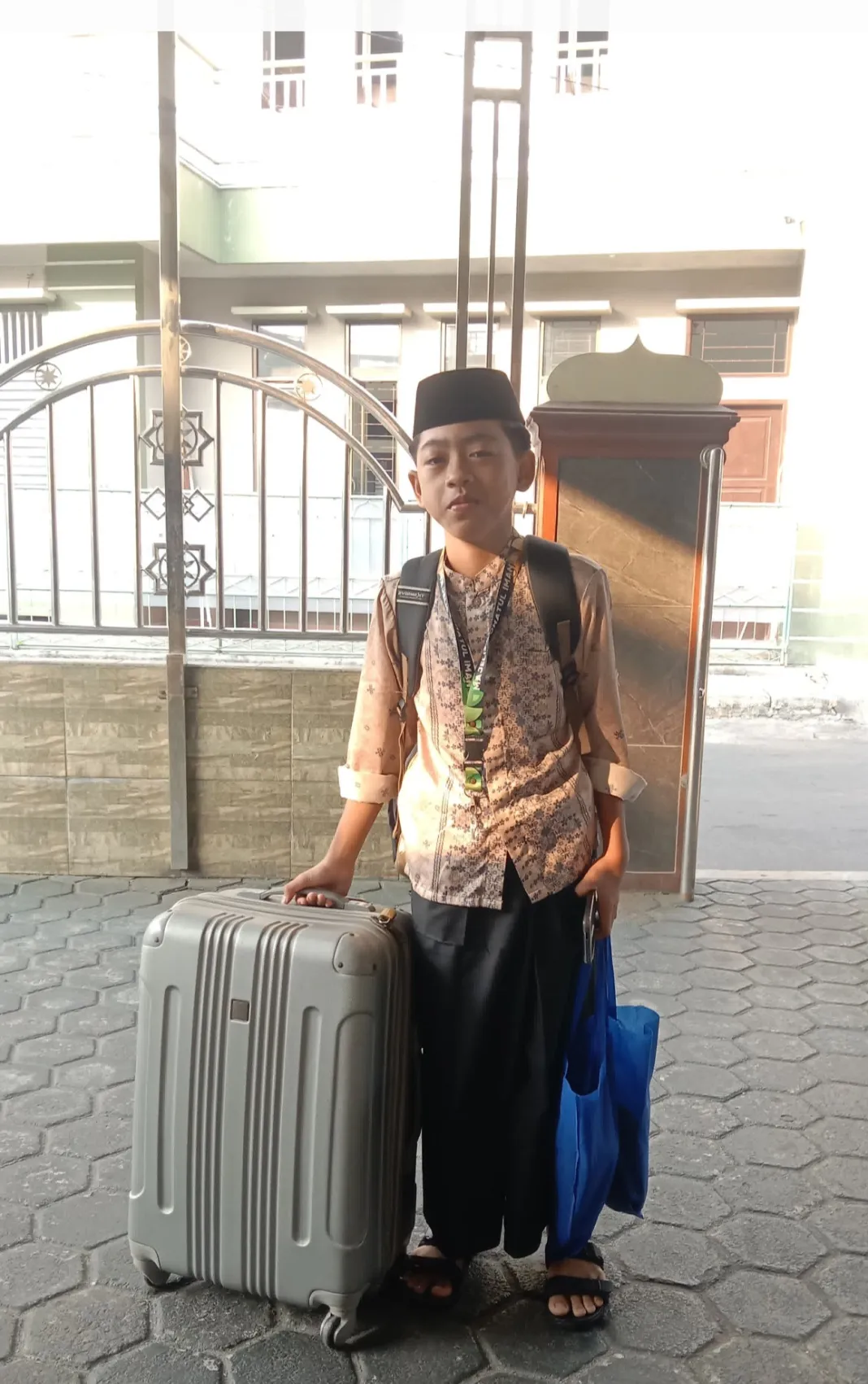Mohon Doa, Rhafa, Qori Cilik Berprestasi yang Tak Lolos SPMB Jakarta Berangkat Mondok