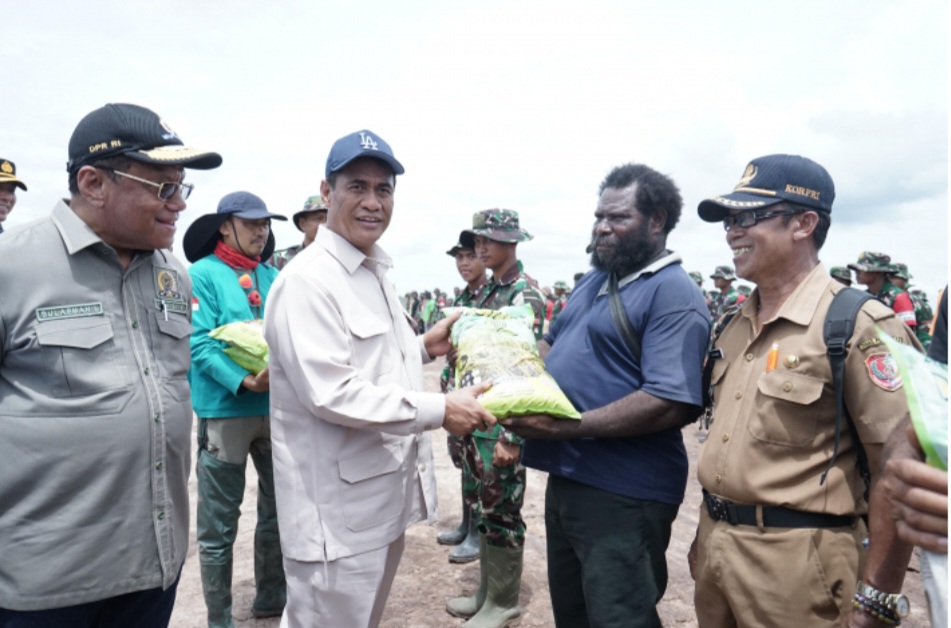 Mentan Ajak Gotong Royong Swasembada Pangan untuk Kesejahteraan Masyarakat Adat