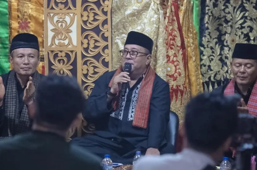 Ikut Prosesi Makan Bajamba, Wagub Rano Karno Dorong Penguatan Wisata Budaya