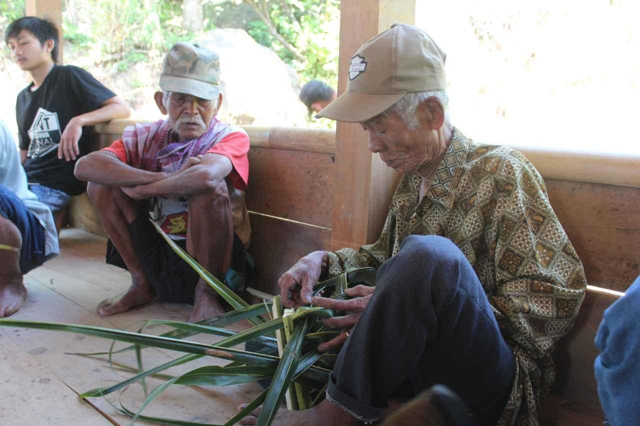 Masyarakat Adat Suka Menjaga Tradisi Menghadapi Perubahan Iklim
