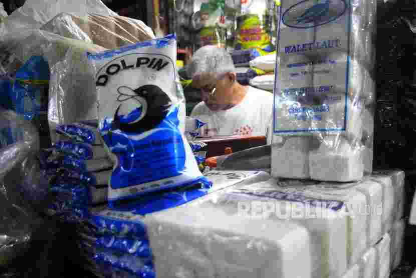 Sisa Stok Garam Jadi Rebutan