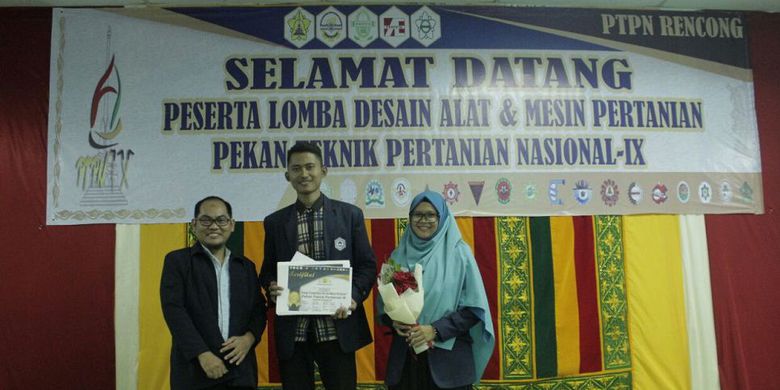 Mahasiswa Politeknik Ciptakan Alat Pengupas Serabut Kelapa