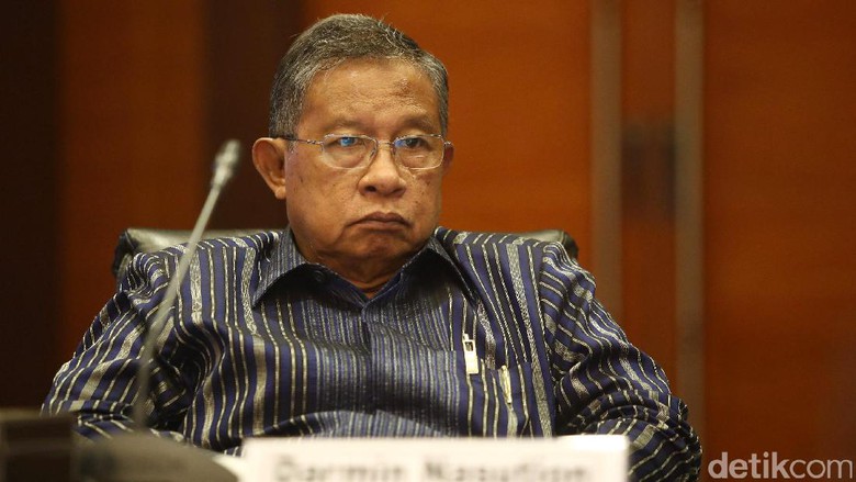 Mimpi Menko Darmin: Petani Bisa Cek Harga Lewat HP