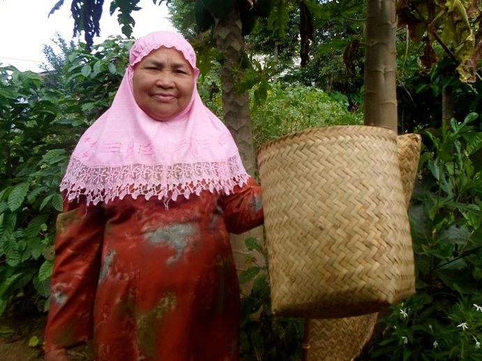 Tahun Depan, Produk Kerajinan Gambut akan Dijual di Pasar Moderen. Benarkah?