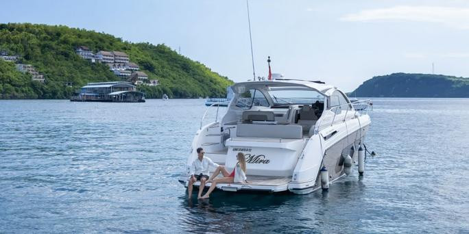 Yacht, Liburan Natal & Tahun Baru Anti-mainstream di Bali